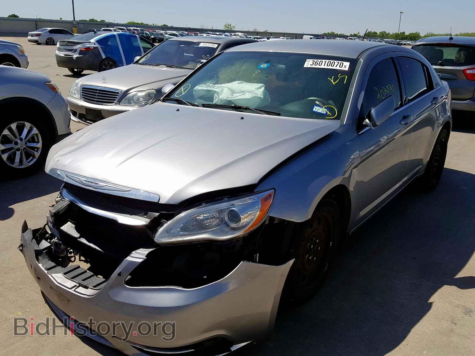 2013 CHRYSLER 200 - VIN: 1C3CCBAB0DN561991 - Фото 2