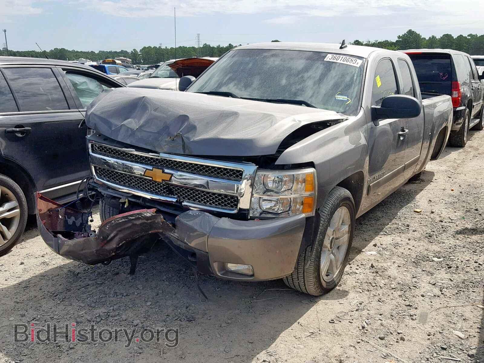 2007 CHEVROLET SILVERADO - VIN: 2GCEC19J871607129 - Фото 2