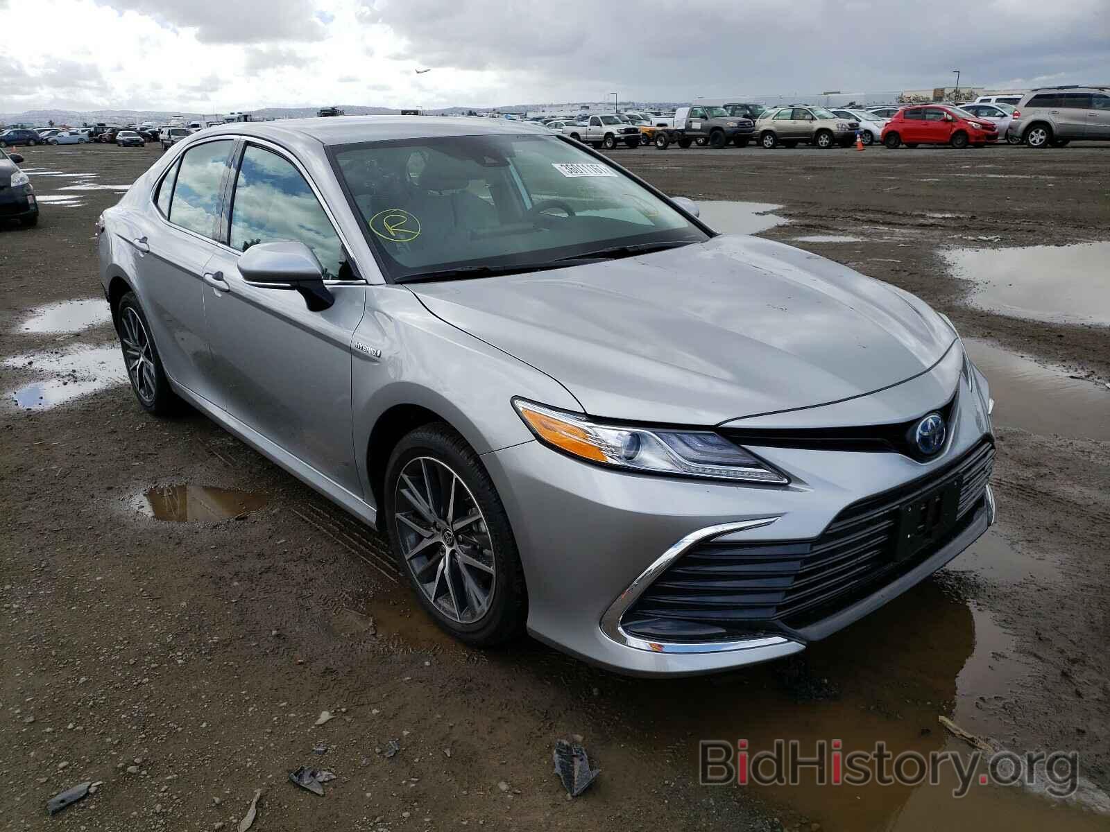 Photo 4T1F31AK2MU550818 - TOYOTA CAMRY 2021