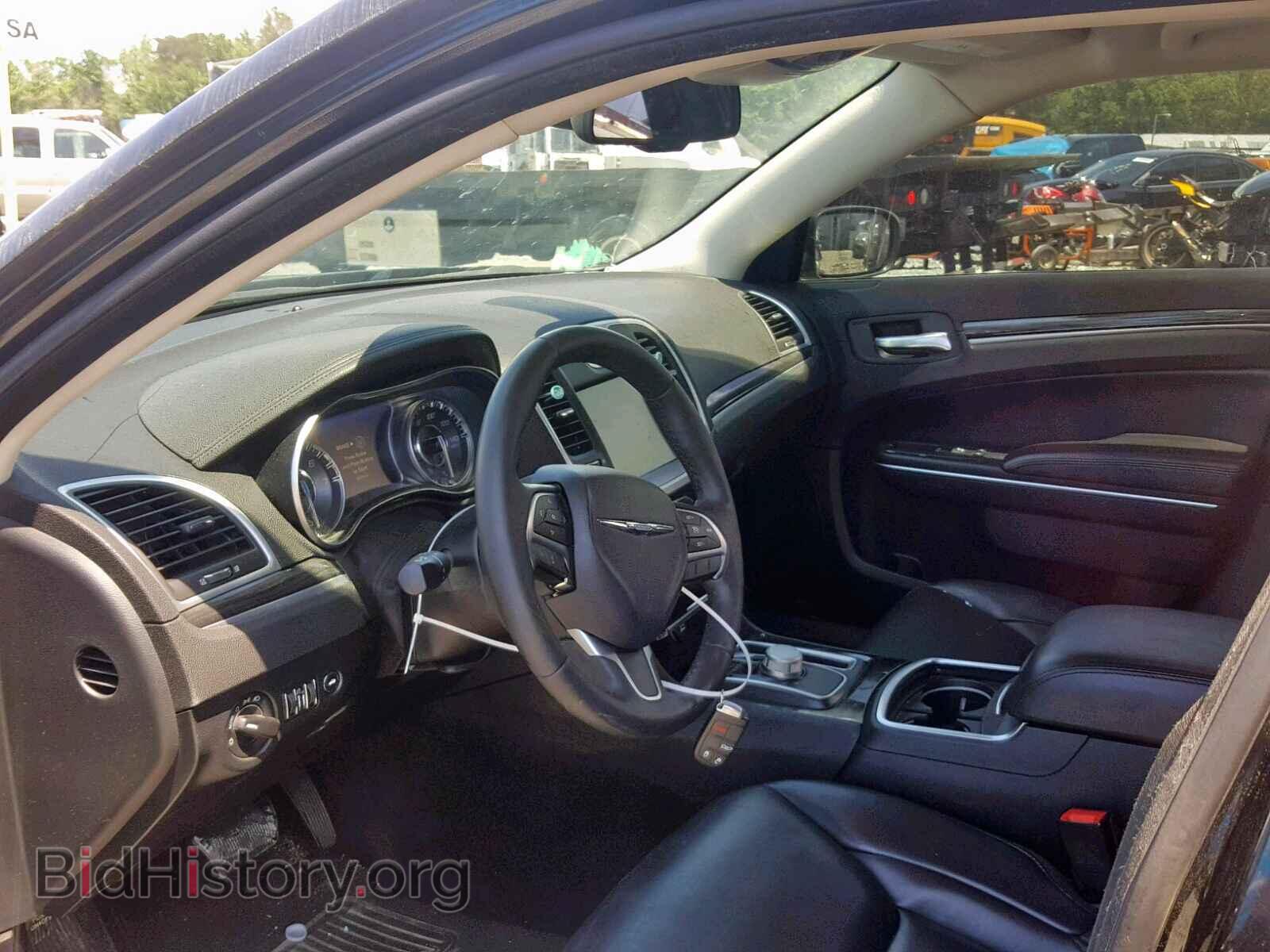 2016 CHRYSLER 300 - VIN: 2C3CCAAG7GH348944 - Фото 5