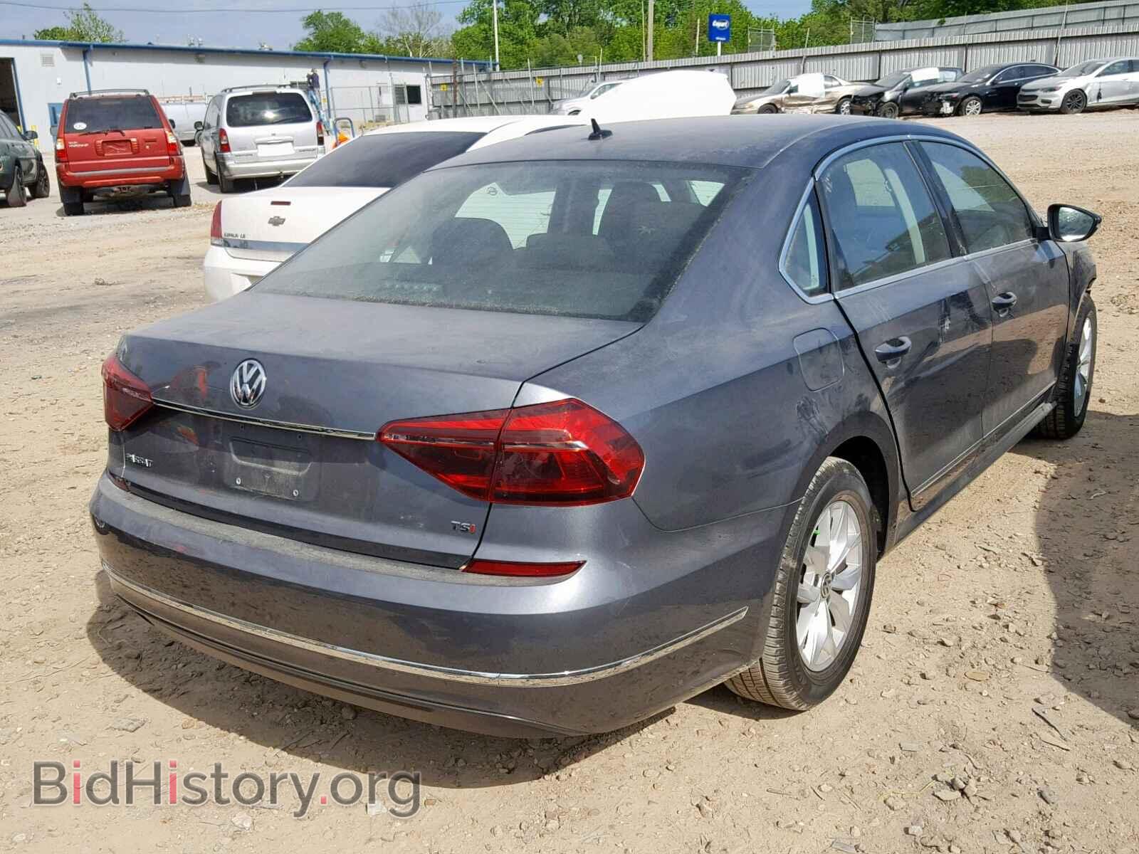 2017 VOLKSWAGEN PASSAT - VIN: 1VWAT7A39HC022227 - Фото 4