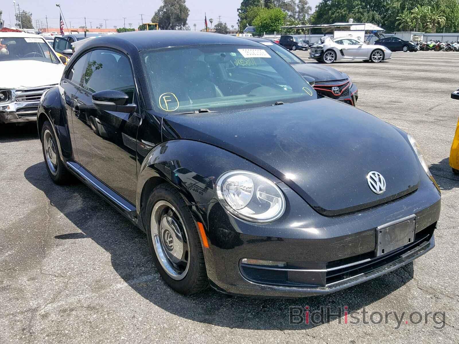 Photo 3VWJP7AT4DM614521 - VOLKSWAGEN BEETLE 2013