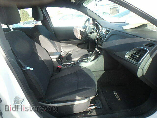 2012 CHRYSLER 200 - VIN: 1C3CCBABXCN255489 - Фото 5