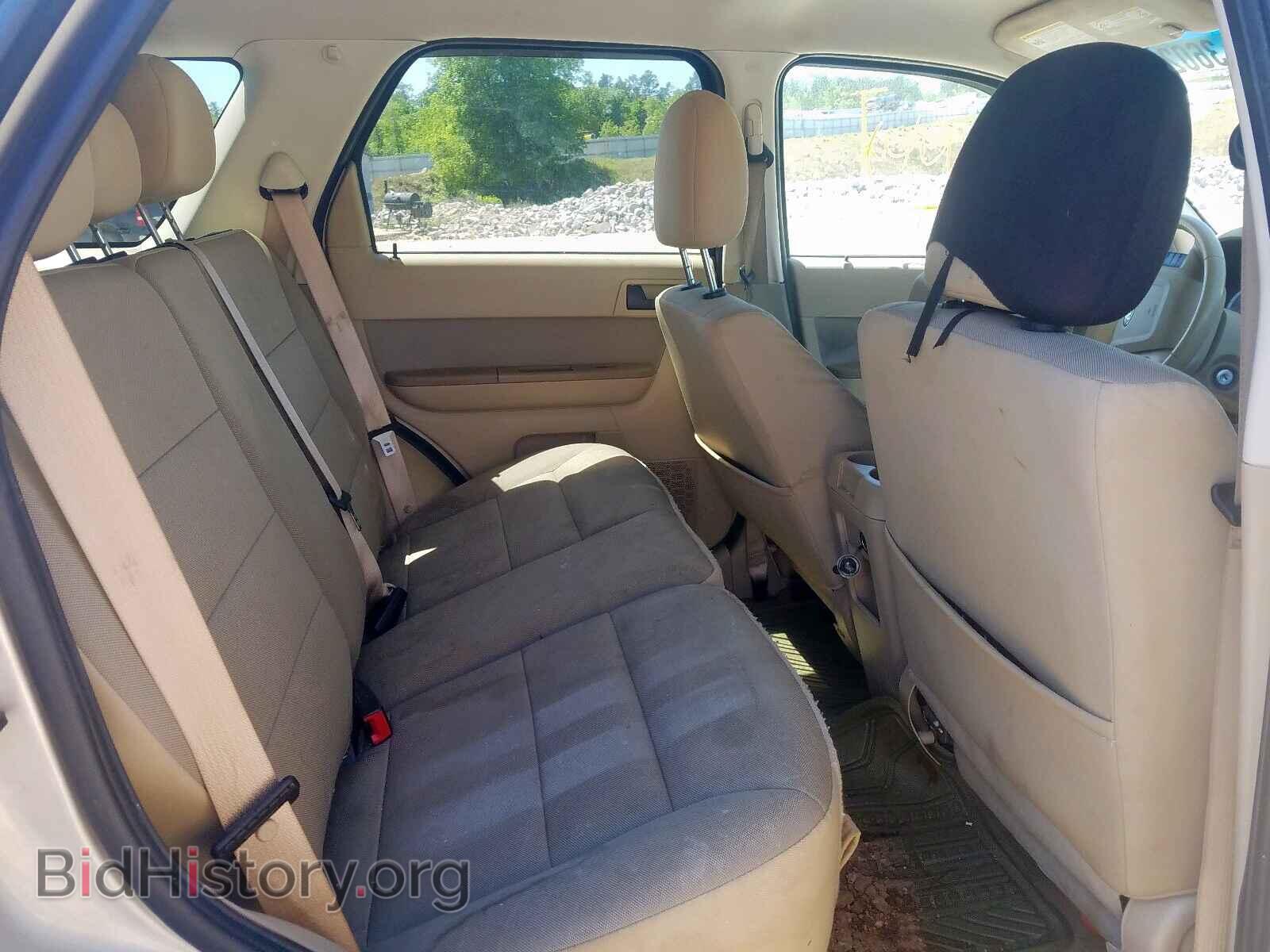 2011 FORD ESCAPE - VIN: 1FMCU0D73BKC21720 - Photo 6