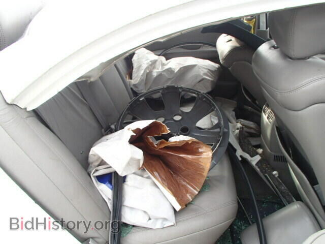 2003 LEXUS ES300 - VIN: JTHBF30G830088126 - Фото 6
