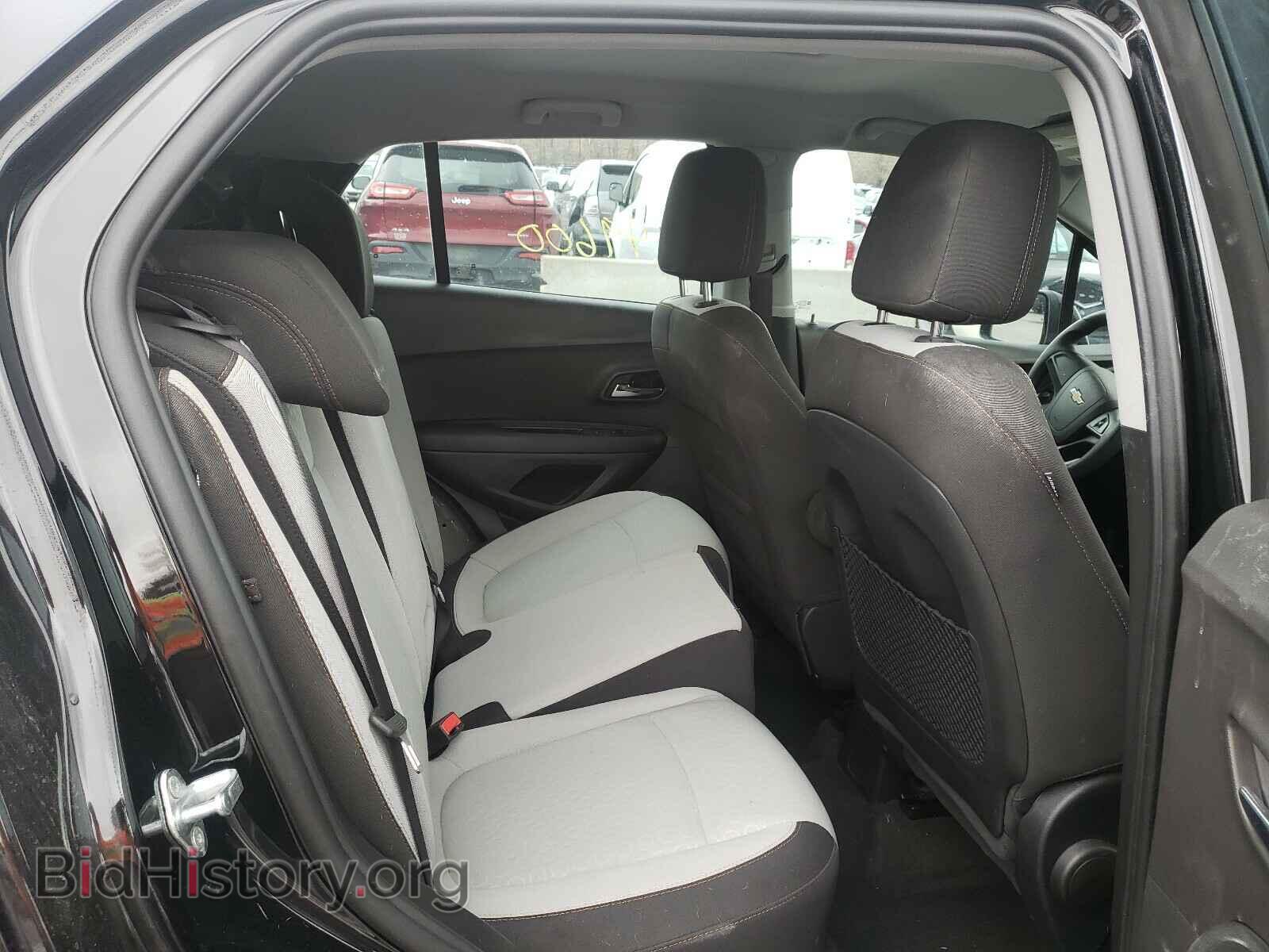 2017 CHEVROLET TRAX - VIN: 3GNCJNSB9HL226582 - Фото 6