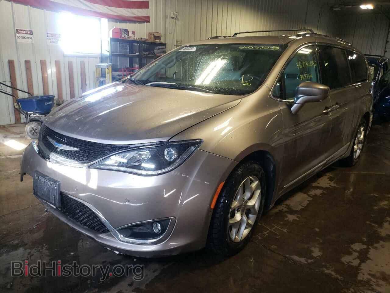 2018 CHRYSLER PACIFICA - VIN: 2C4RC1EG0JR166830 - Photo 2