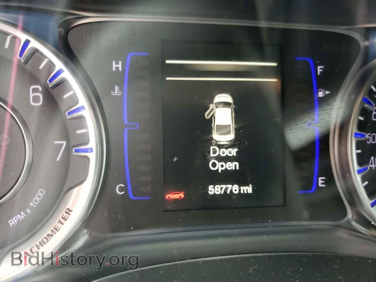 2015 CHRYSLER 200 - VIN: 1C3CCCAB9FN529470 - Фото 8