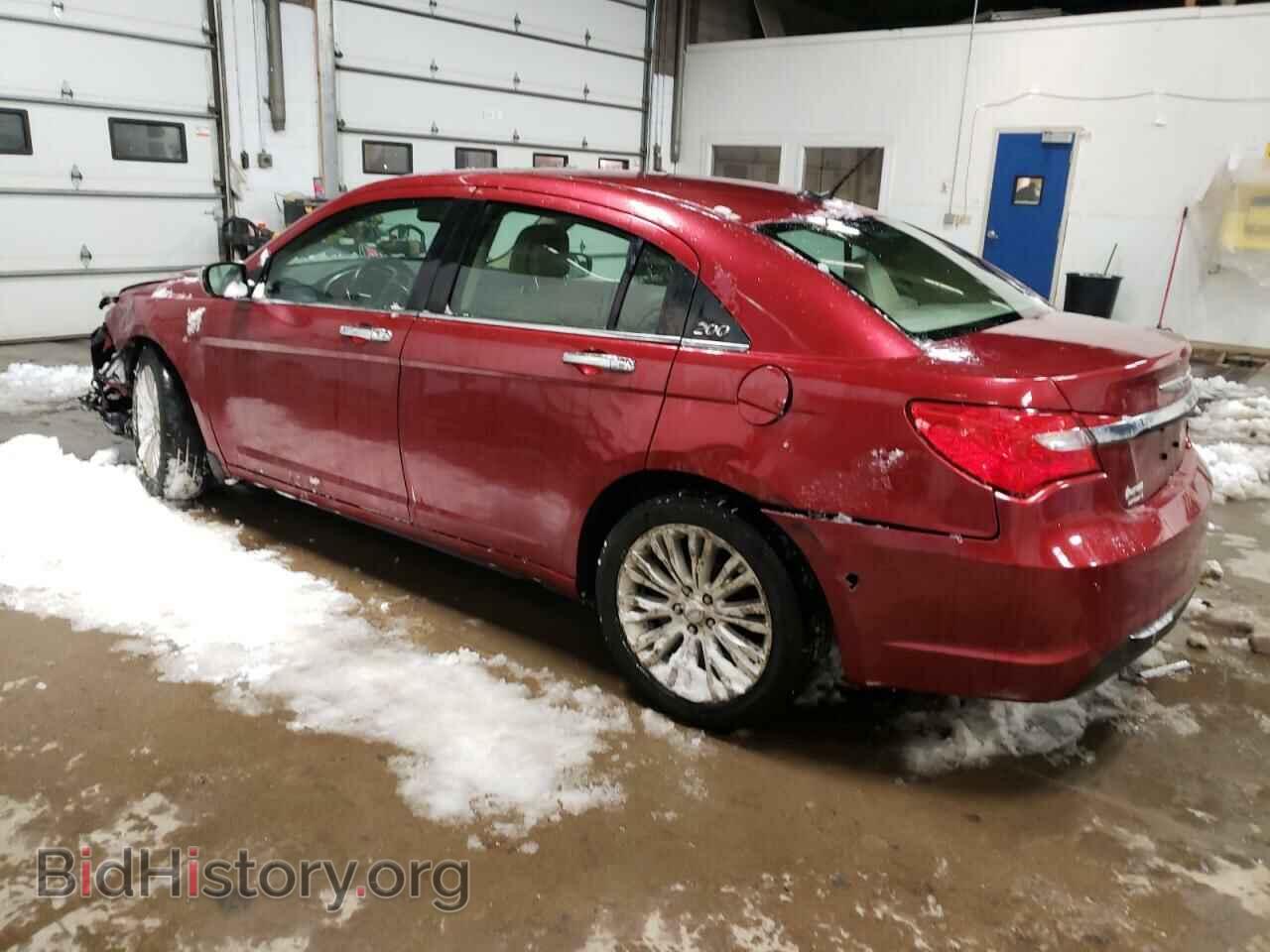 2011 CHRYSLER 200 - VIN: 1C3BC2FB2BN533837 - Фото 2
