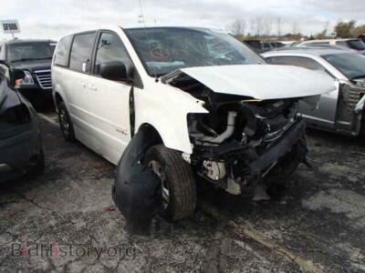 2011 Dodge CARAVAN Grand Cara, white — VIN 2D4RN4DG5BR770472, Copart