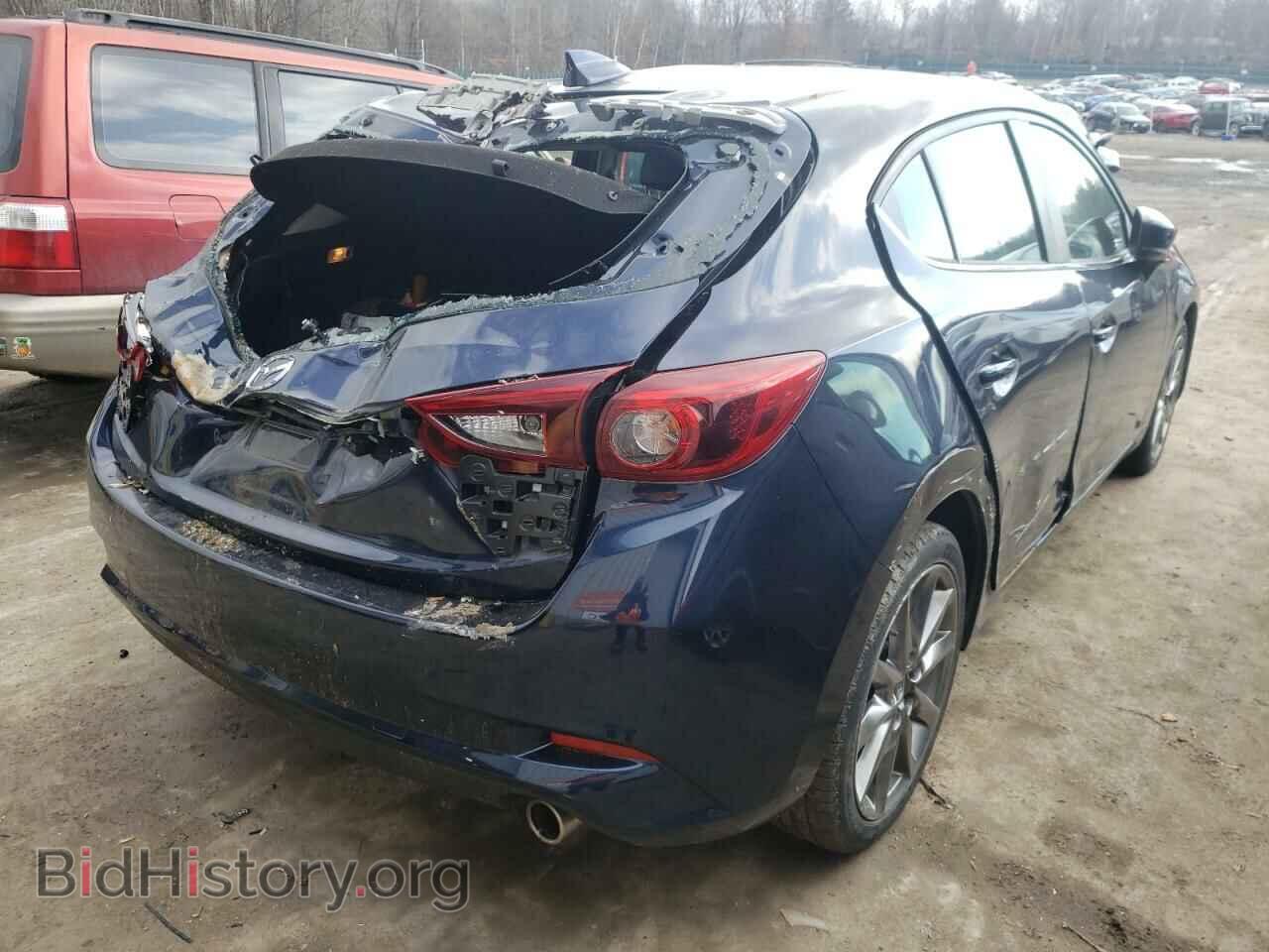 2018 MAZDA 3 - VIN: 3MZBN1M31JM163580 - Фото 4