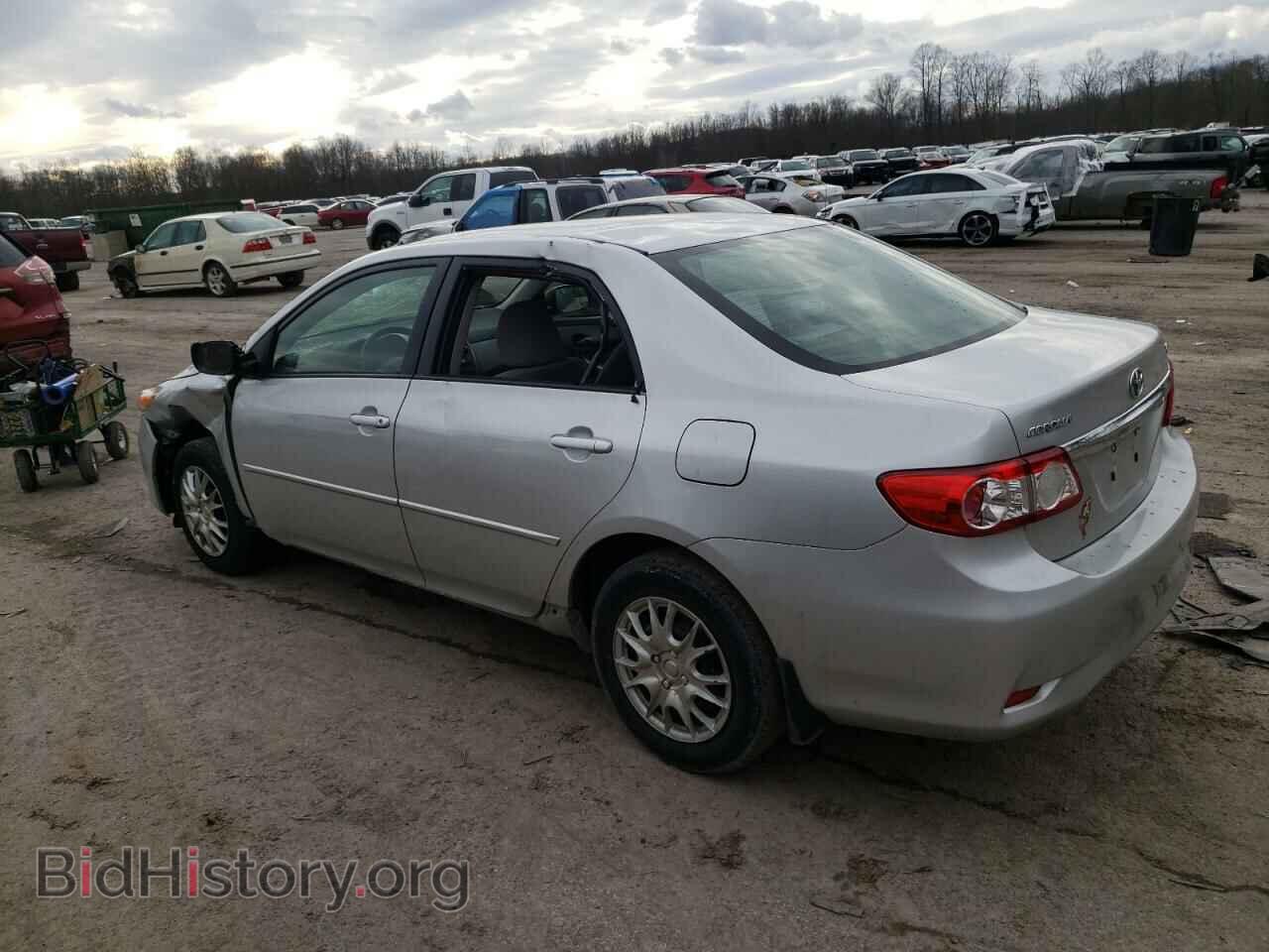 2011 TOYOTA COROLLA - VIN: JTDBU4EEXB9142962 - Фото 2