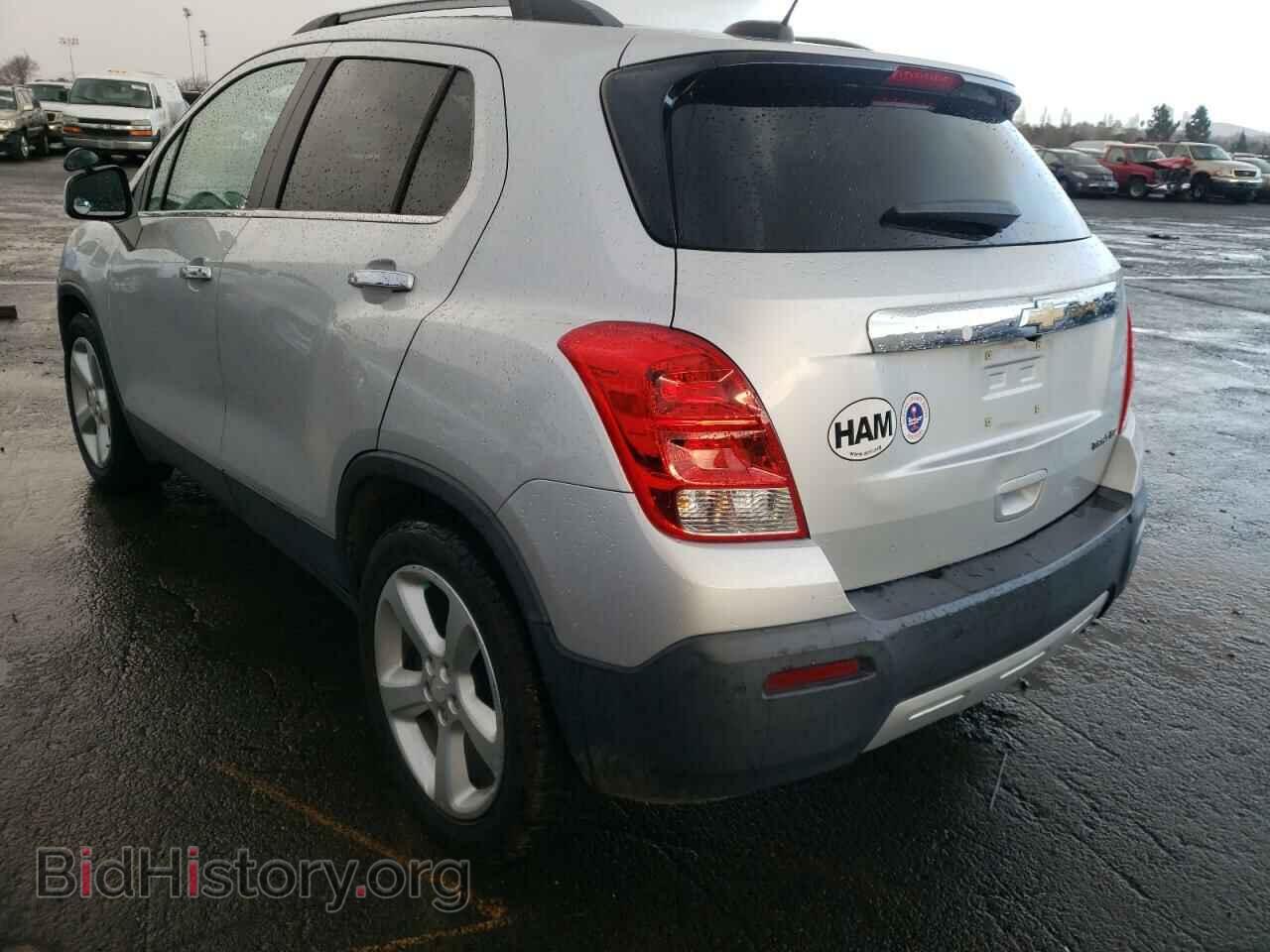 2016 CHEVROLET TRAX - VIN: 3GNCJMSB1GL168573 - Фото 2