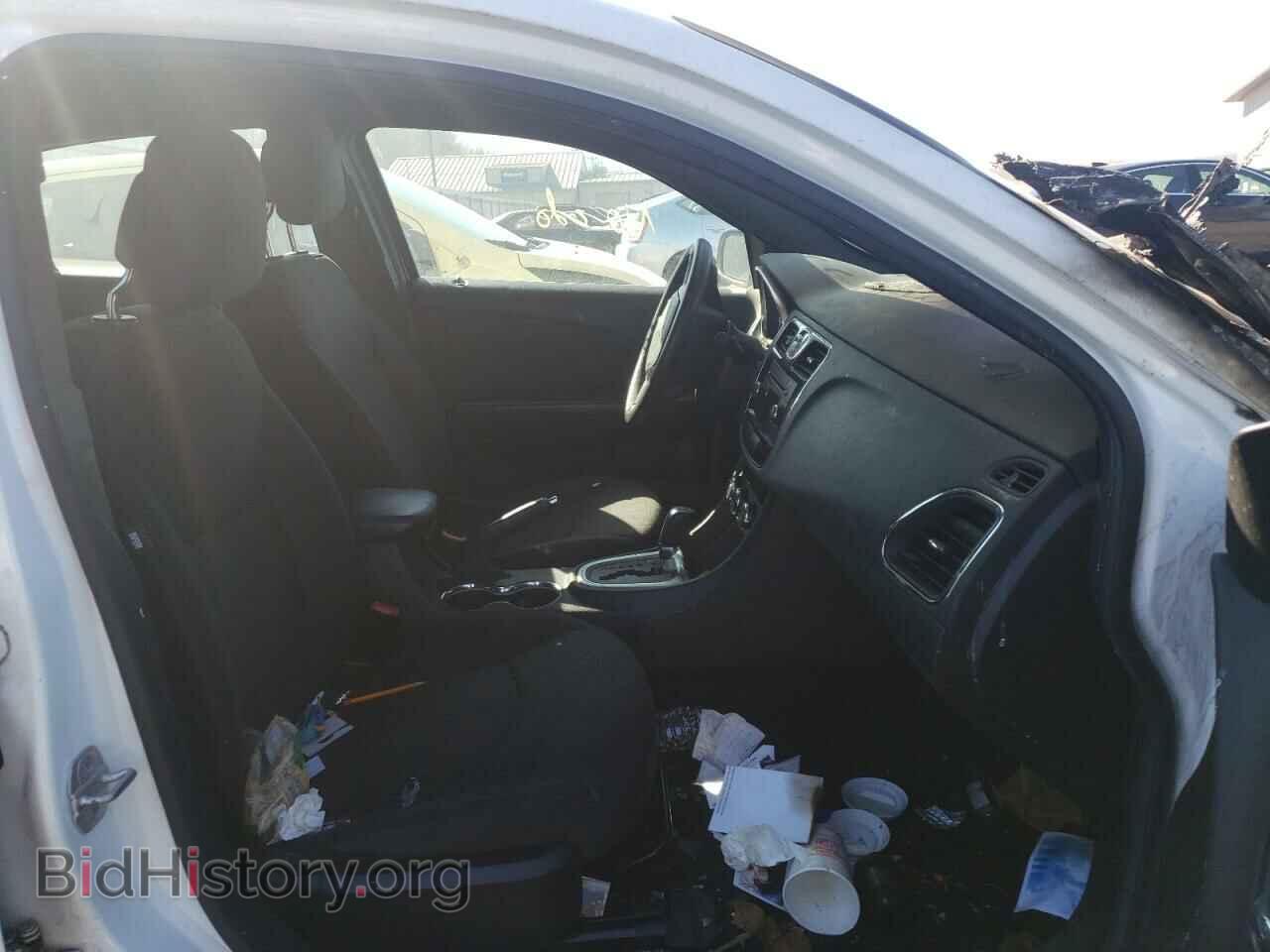 2012 CHRYSLER 200 - VIN: 1C3CCBAB7CN321013 - Фото 5