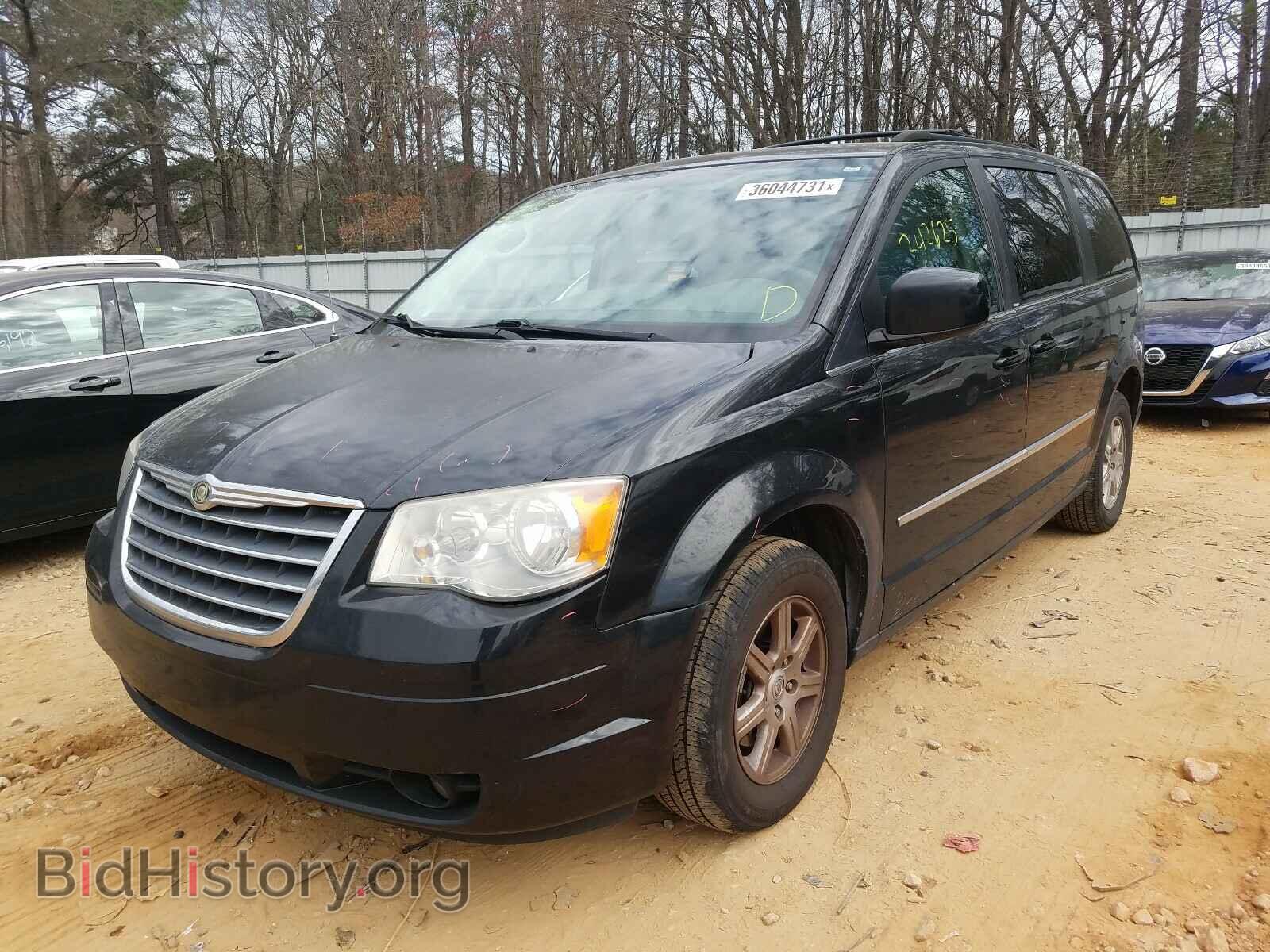 2010 CHRYSLER MINIVAN - VIN: 2A4RR5D19AR234958 - Фото 2