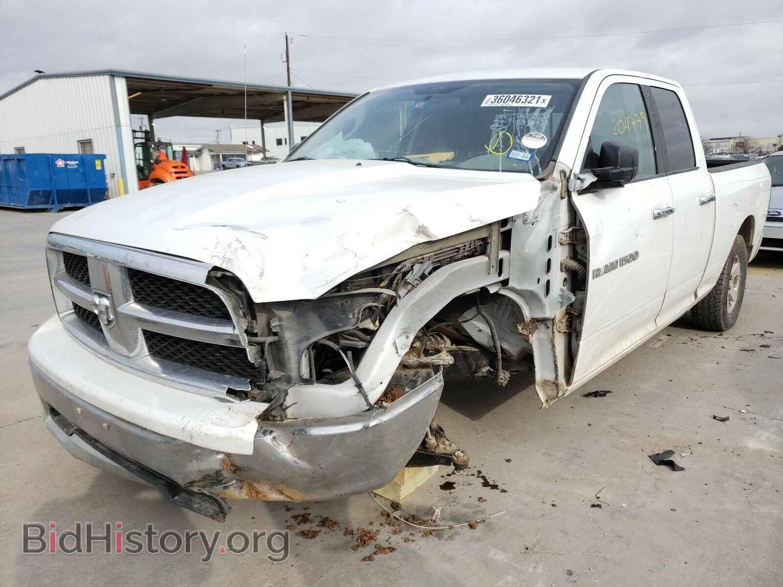2011 DODGE RAM 1500 - VIN: 1D7RB1GP9BS672923 - Фото 2