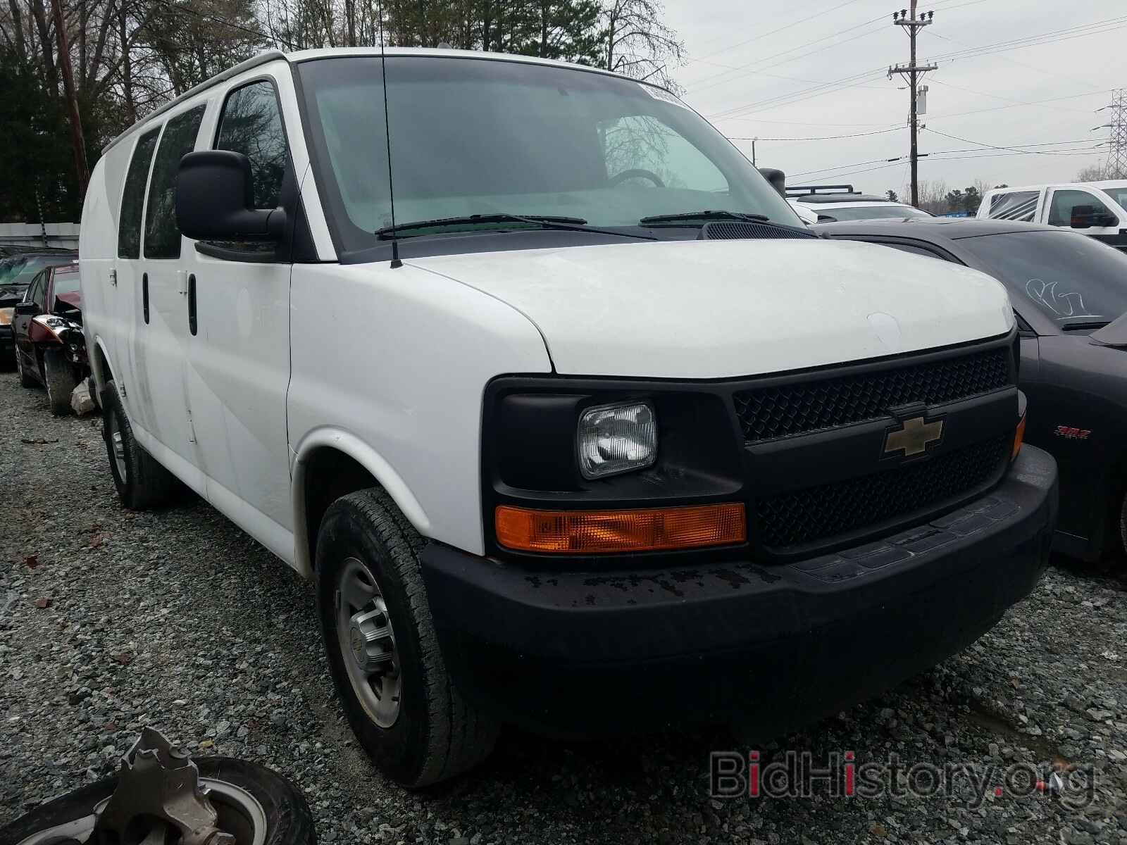 Photo 1GCWGFCA3D1193709 - CHEVROLET EXPRESS 2013