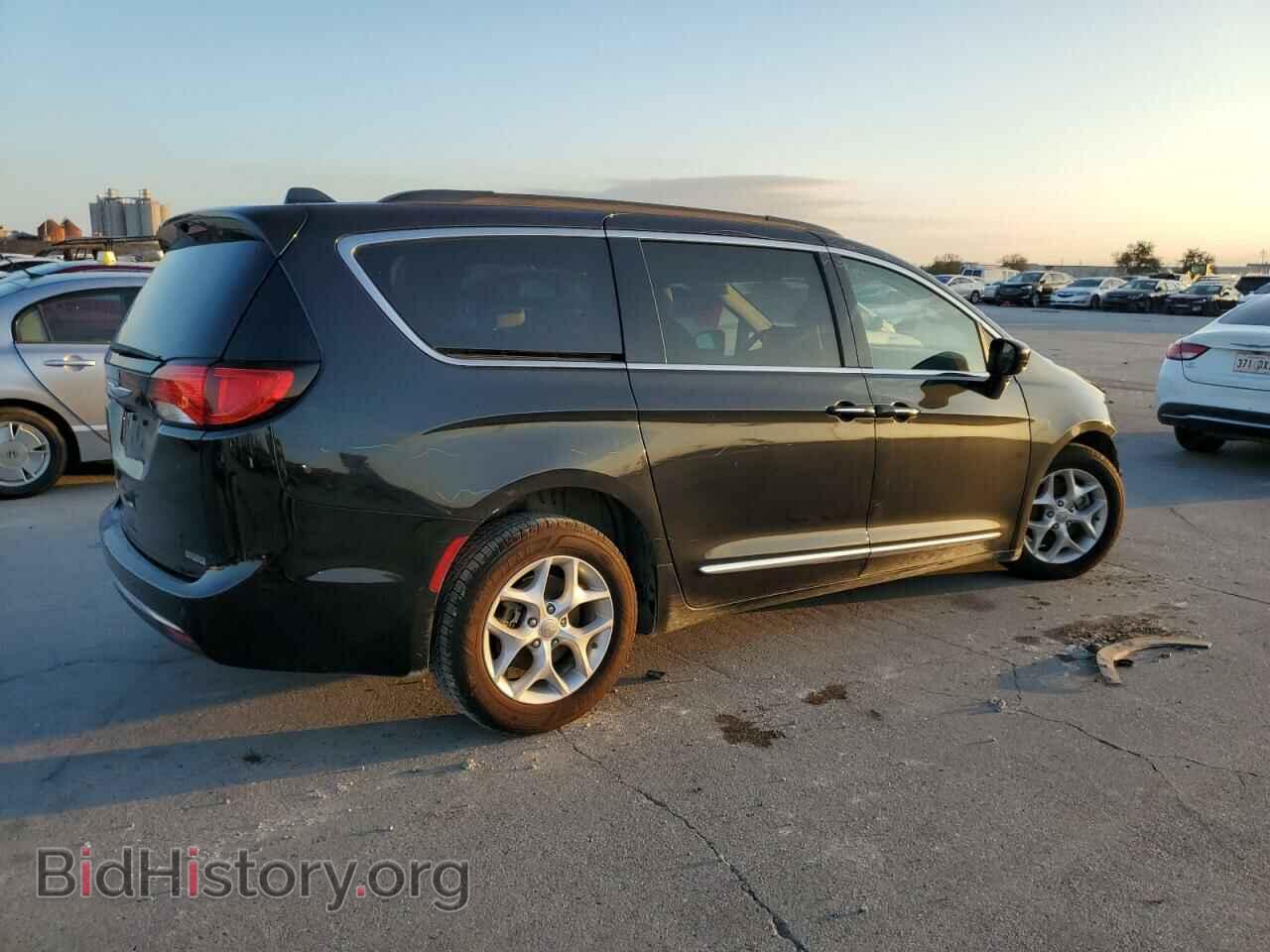 2017 CHRYSLER PACIFICA - VIN: 2C4RC1BG7HR704776 - Фото 3