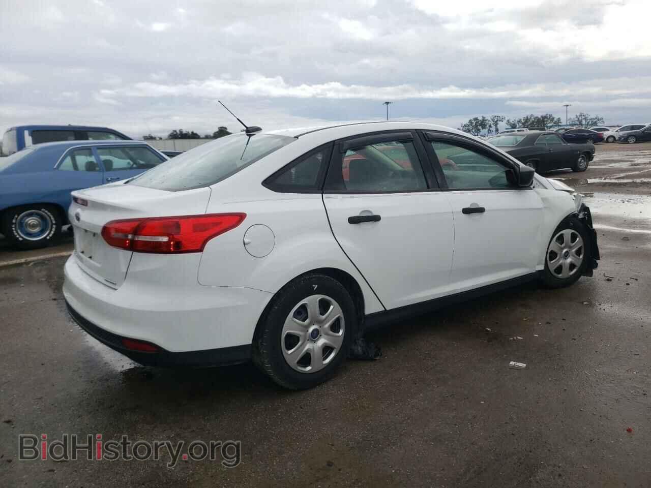 2016 FORD FOCUS - VIN: 1FADP3E28GL389896 - Фото 3