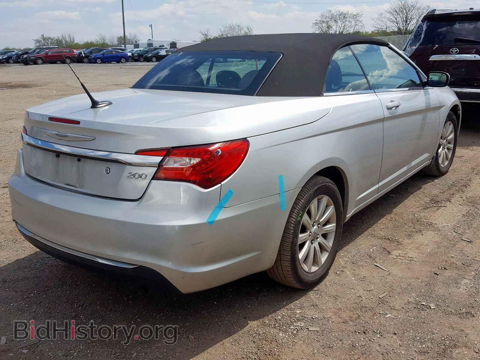 2011 CHRYSLER 200 - VIN: 1C3BC2EB8BN532550 - Фото 4