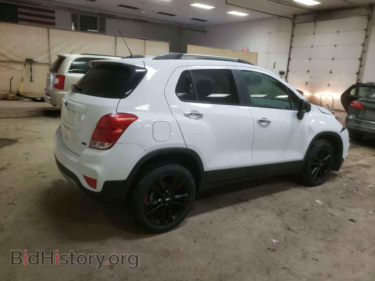 2020 CHEVROLET TRAX - VIN: 3GNCJPSB1LL140493 - Фото 3