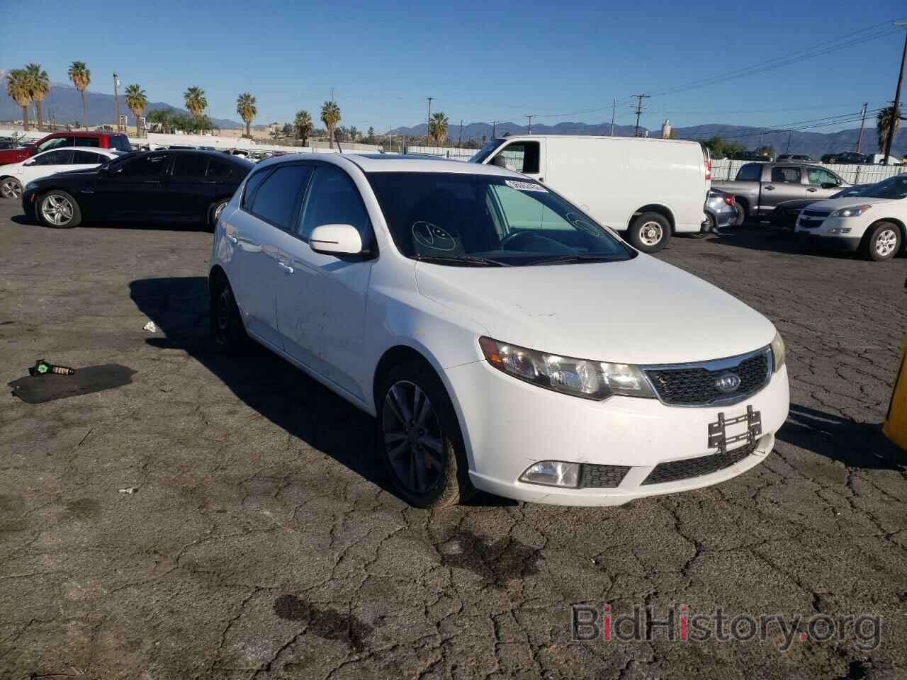 Photo KNAFW5A38B5316005 - KIA FORTE 2011