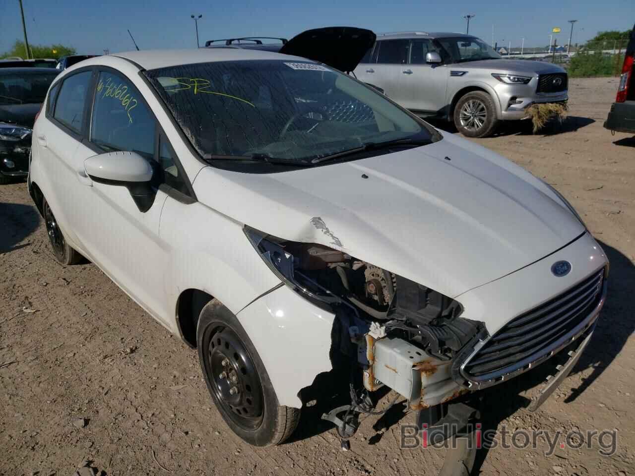 Photo 3FADP4TJ2GM104396 - FORD FIESTA 2016