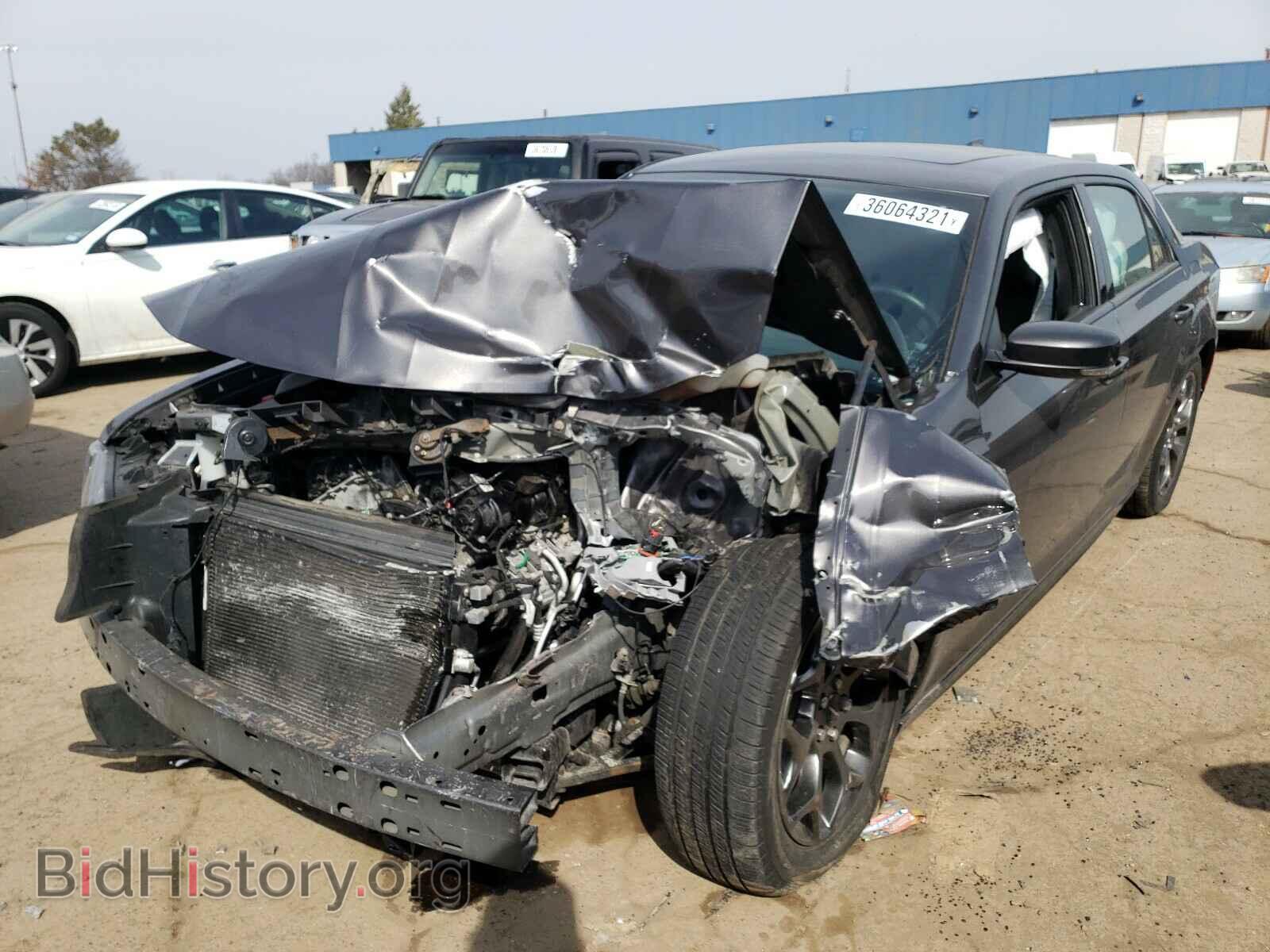 2018 CHRYSLER 300 - VIN: 2C3CCAGG4JH127512 - Фото 2