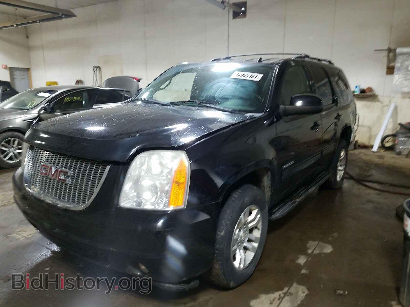 2011 GMC YUKON - VIN: 1GKS2AE06BR176278 - Фото 2