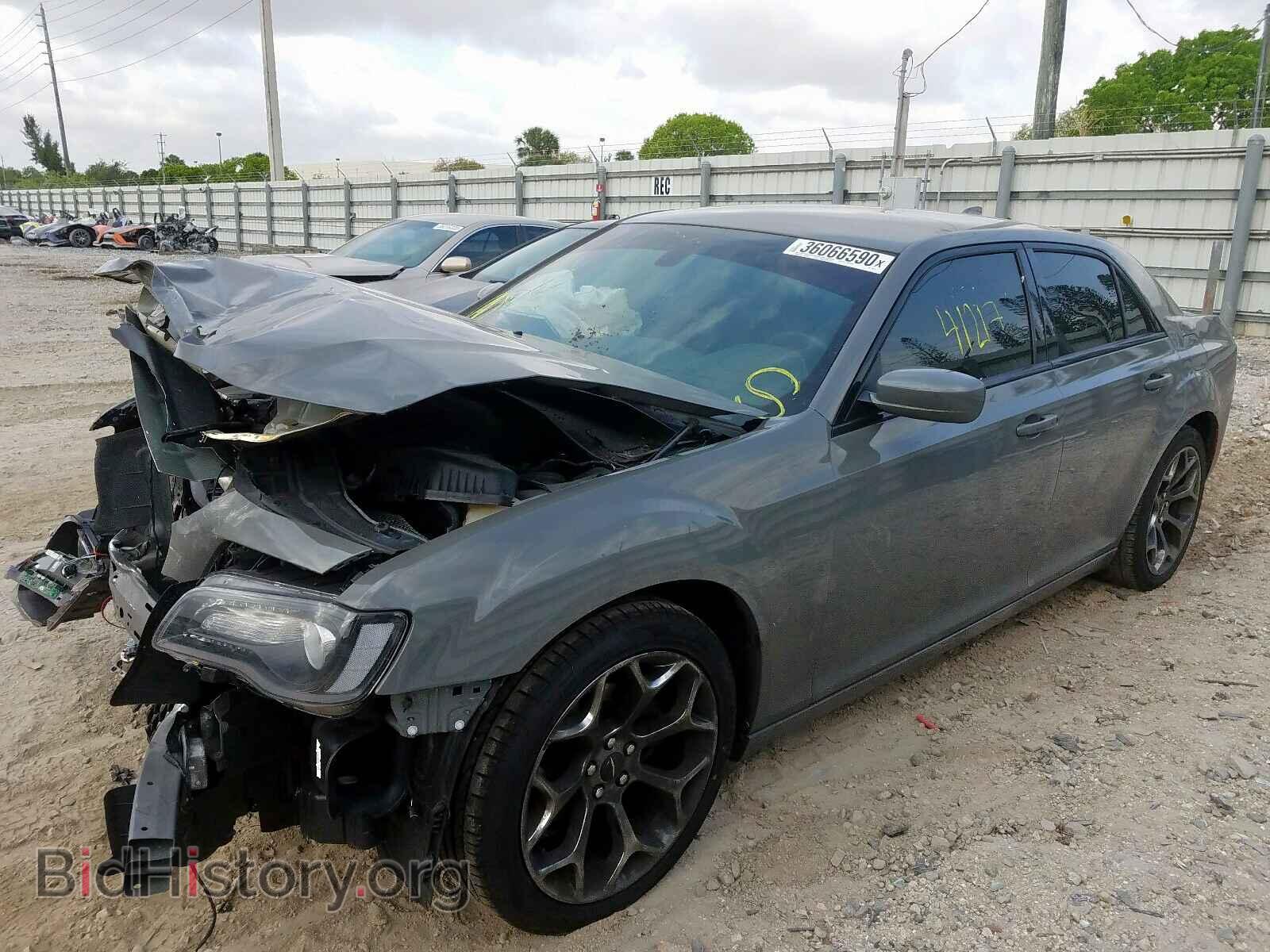 2017 CHRYSLER 300 - VIN: 2C3CCABG5HH553792 - Фото 2