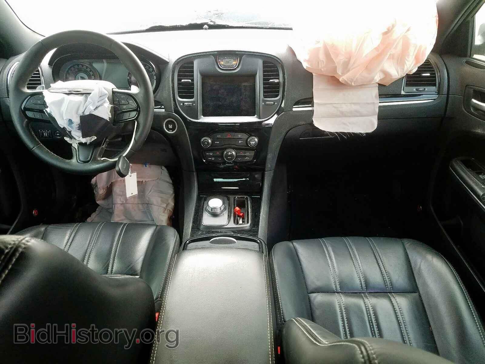 2017 CHRYSLER 300 - VIN: 2C3CCABG5HH553792 - Фото 9