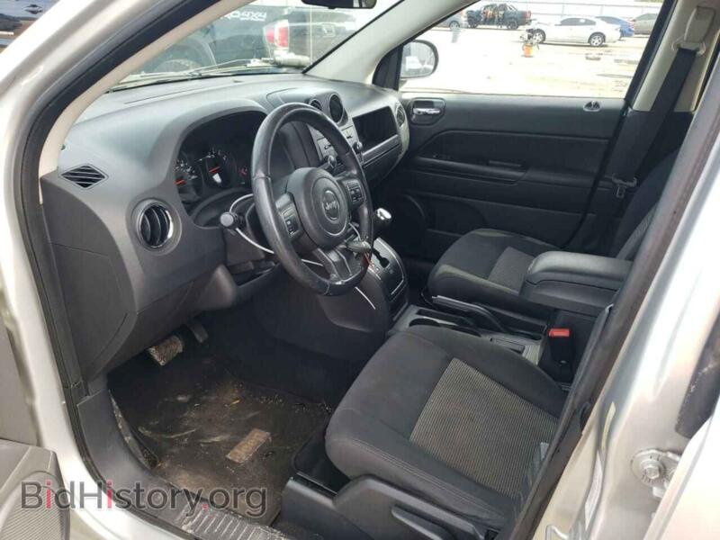 2011 Jeep COMPASS (VIN 1J4NT1FA8BD181339) — photo 7 of 13