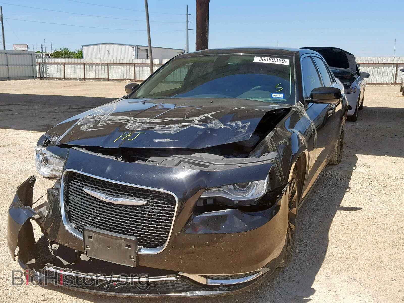 2015 CHRYSLER 300 - VIN: 2C3CCAAG6FH872231 - Фото 2