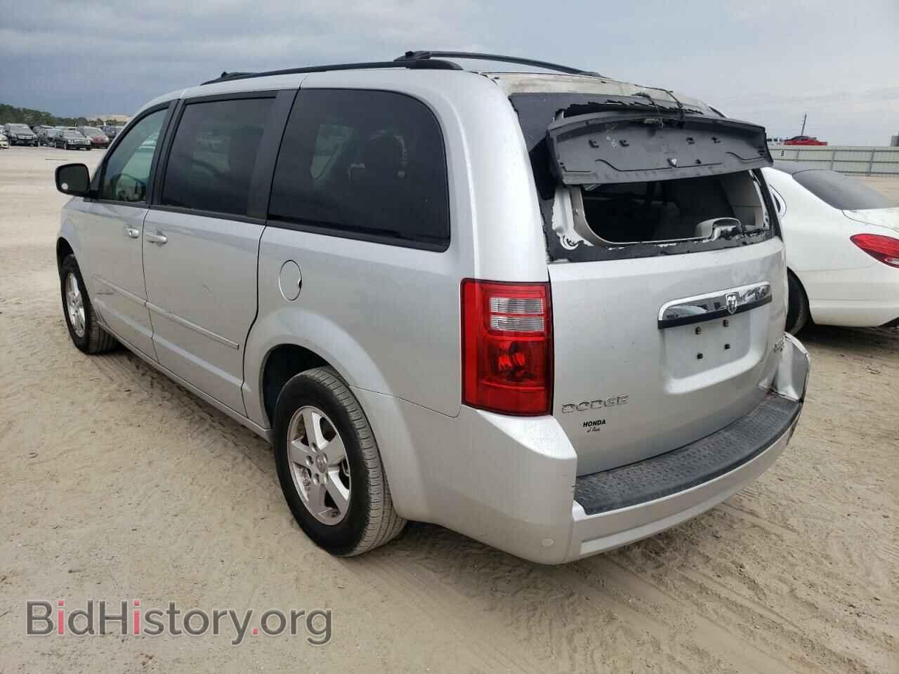 2010 DODGE CARAVAN - VIN: 2D4RN5D12AR445083 - Photo 2