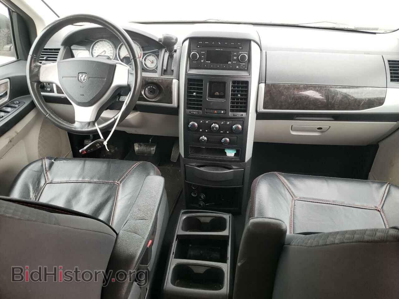 2010 DODGE CARAVAN - VIN: 2D4RN5D12AR445083 - Photo 8