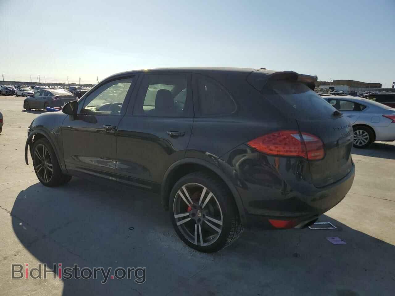 2012 PORSCHE CAYENNE - VIN: WP1AE2A28CLA92056 - Photo 2