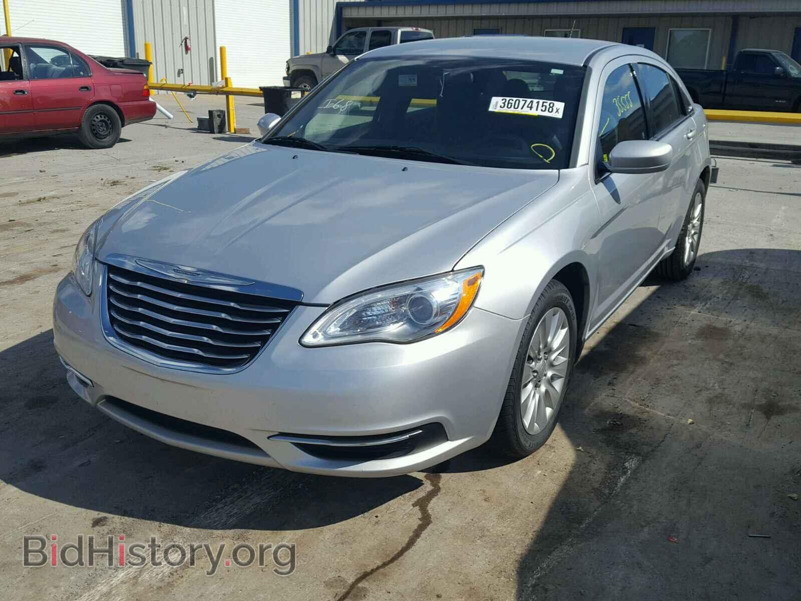 2011 CHRYSLER 200 - VIN: 1C3BC4FB3BN590043 - Фото 2