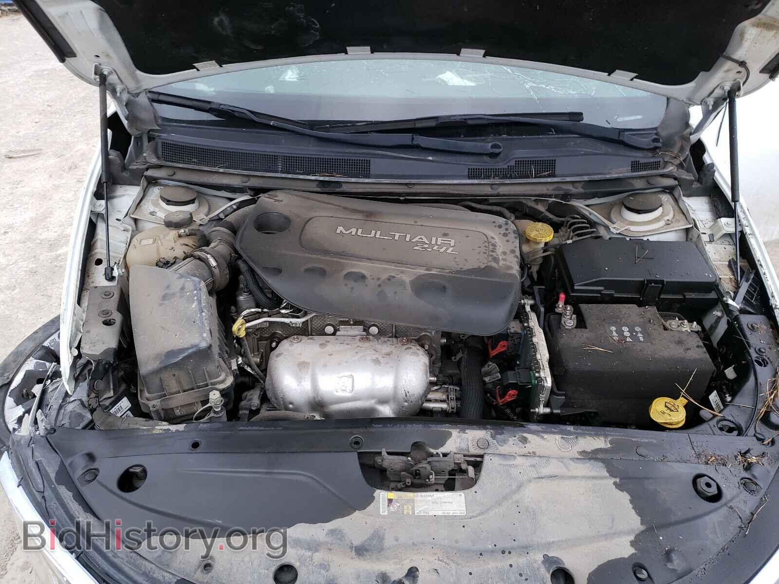 2015 CHRYSLER 200 - VIN: 1C3CCCAB9FN714490 - Photo 7