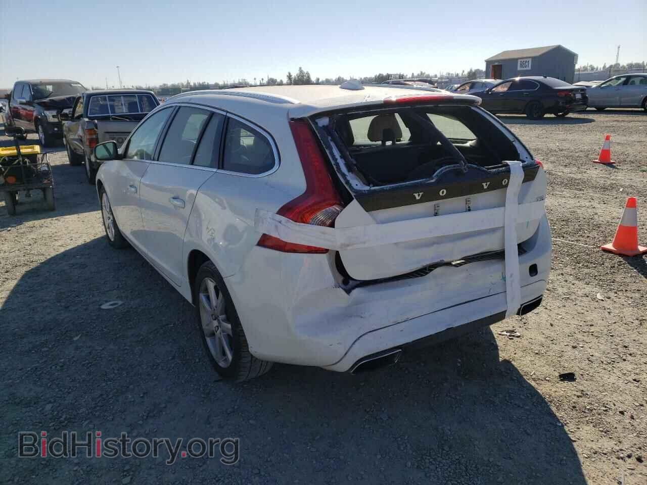 2017 VOLVO V60 - VIN: YV140MEK9H1347751 - Фото 3