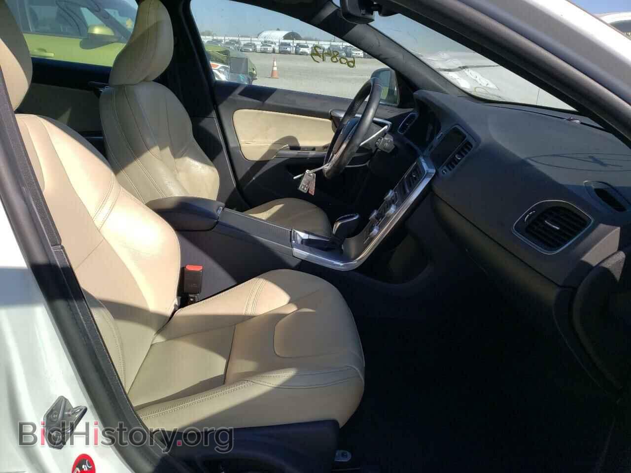 2017 VOLVO V60 - VIN: YV140MEK9H1347751 - Фото 5