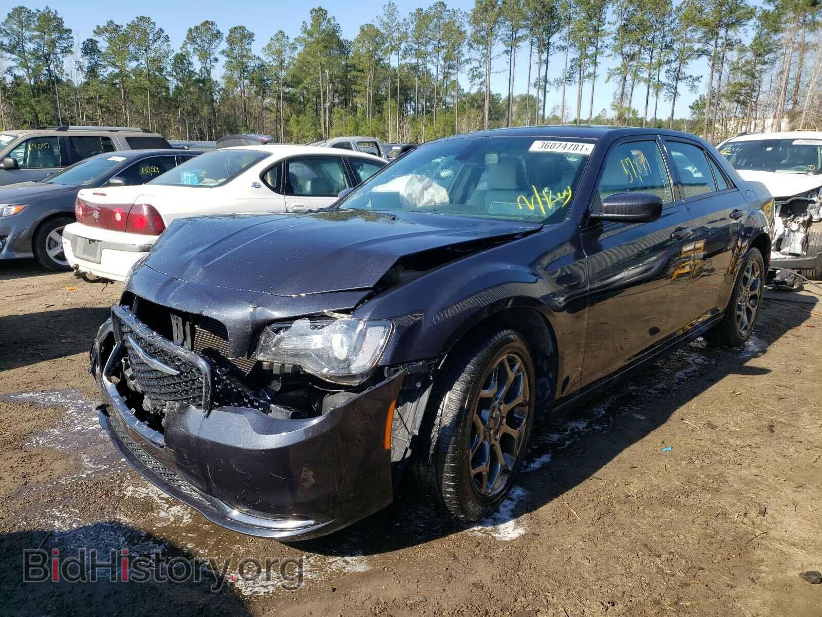 2018 CHRYSLER 300 - VIN: 2C3CCAGG8JH149335 - Фото 2