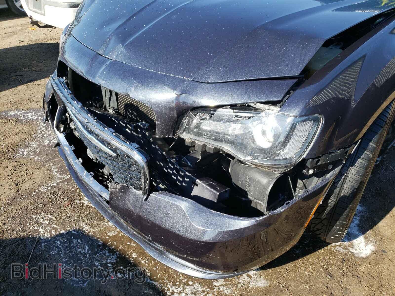 2018 CHRYSLER 300 - VIN: 2C3CCAGG8JH149335 - Фото 9