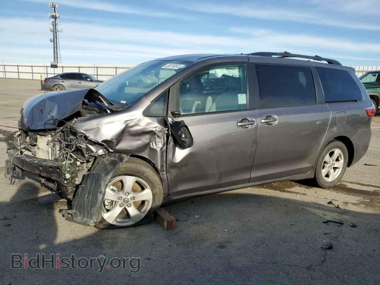 Фотография 5TDKZ3DC5LS043593 - TOYOTA SIENNA 2020