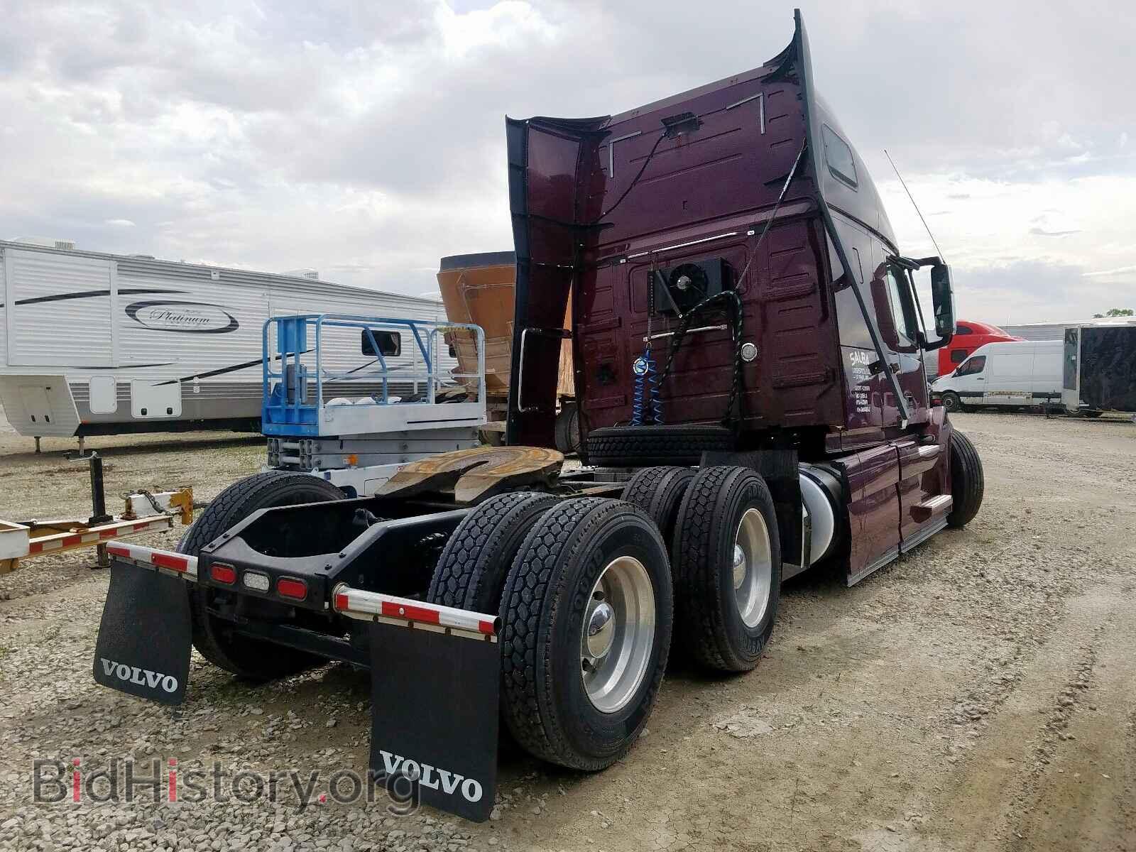 2013 VOLVO VN - VIN: 4V4NC9EH7DN148062 - Фото 4
