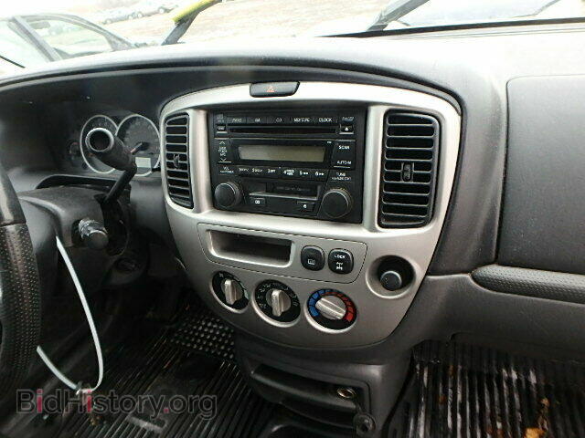 2004 MAZDA TRIBUTE - VIN: 4F2CZ96114KM16981 - Фото 9