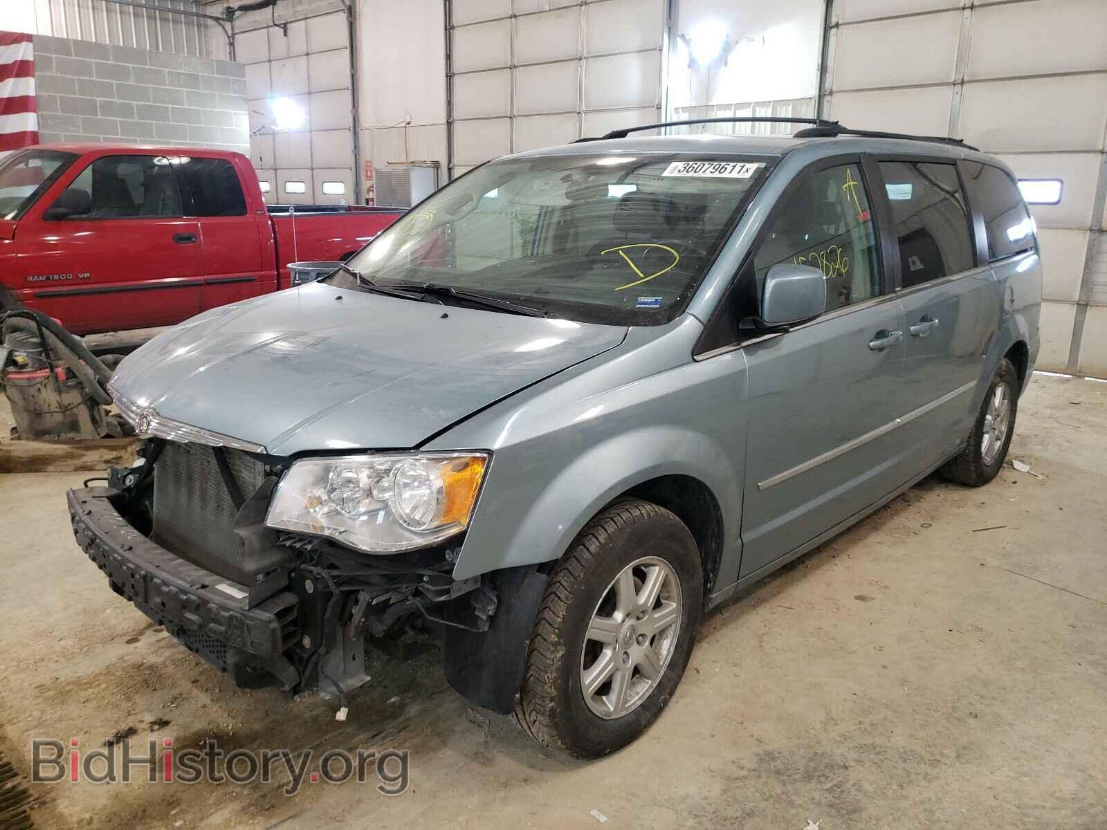 2010 CHRYSLER MINIVAN - VIN: 2A4RR8D12AR496273 - Фото 2