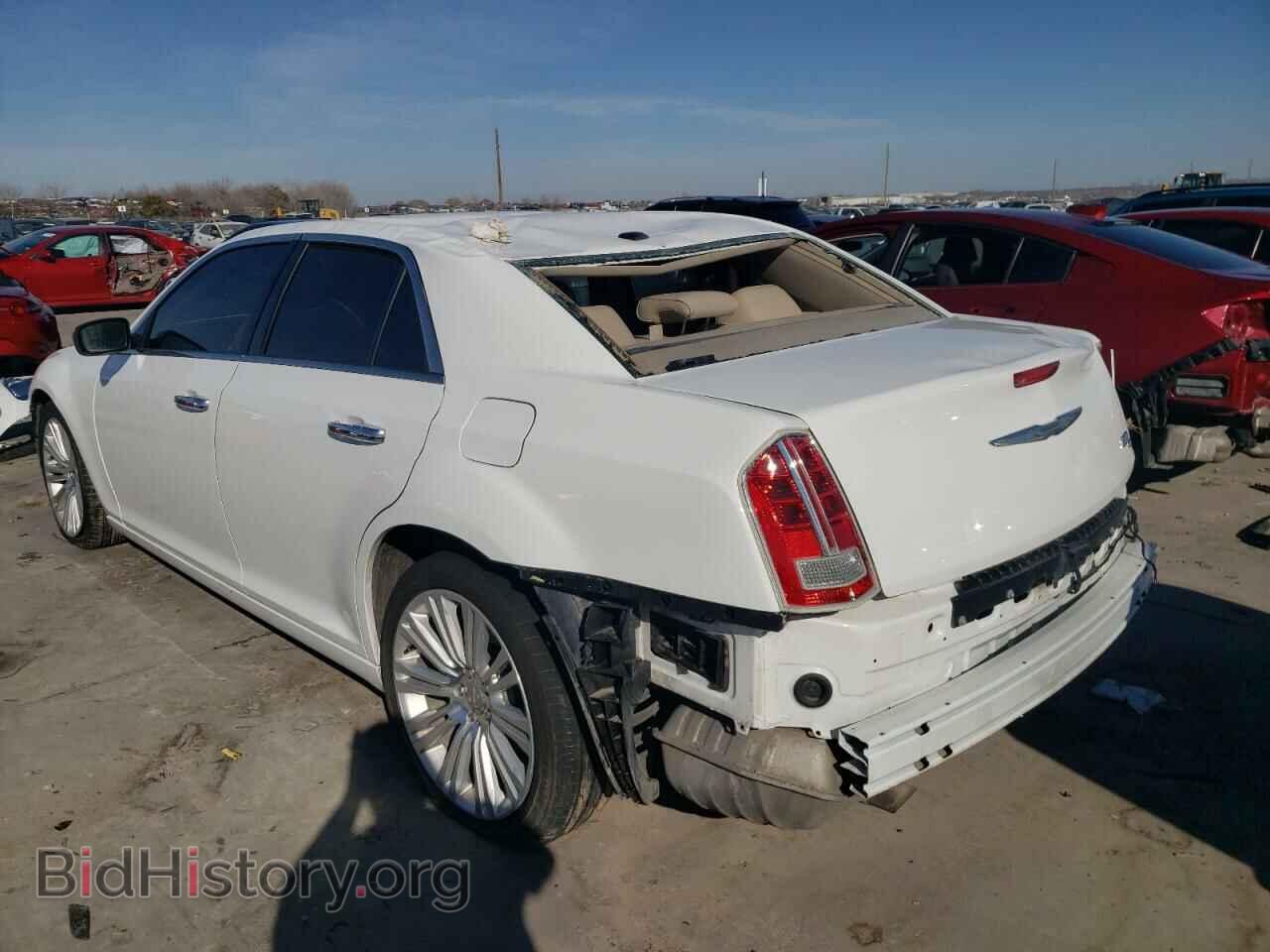 2014 CHRYSLER 300 - VIN: 2C3CCAET6EH182971 - Фото 2