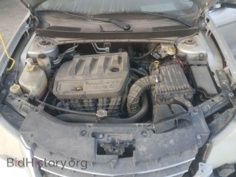 2010 Chrysler SEBRING (VIN 1C3CC4FB9AN220038) — фото 7 из 10