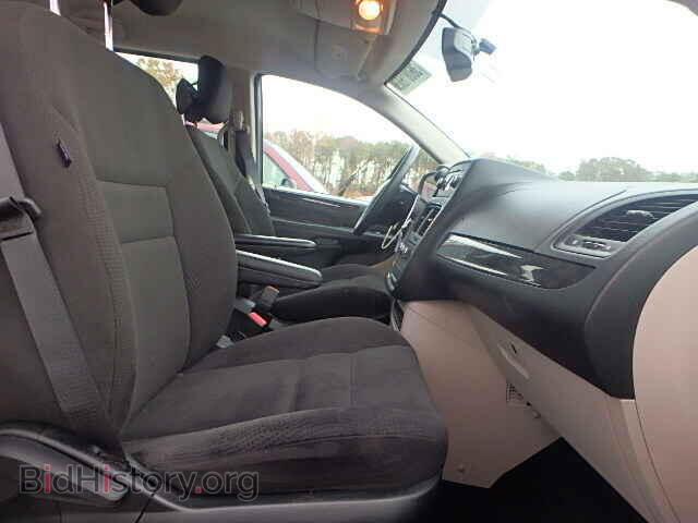 2014 DODGE CARAVAN - VIN: 2C4RDGBG5ER224067 - Фото 5