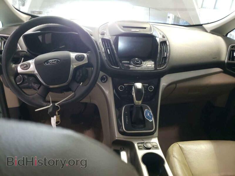 2013 Ford CMAX (VIN 1FADP5BU6DL520921) — фото 8 из 13